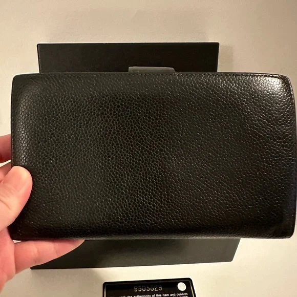 Sold for less @instagram - Picture 4 of 7